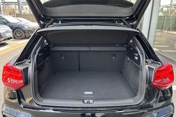Audi Q2 Black Edition