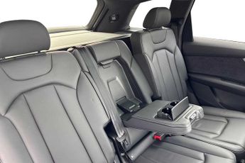 Audi Q7 S Line