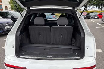 Audi Q7 Black Edition