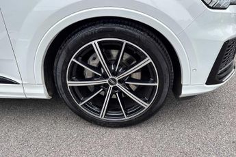 Audi Q7 Black Edition