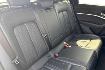 Audi E-Tron Black Edition