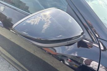 Audi E-Tron Black Edition