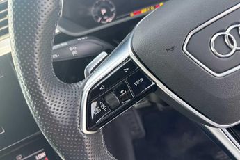 Audi E-Tron Black Edition