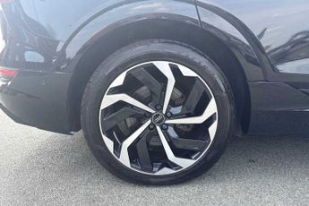 Audi E-Tron Black Edition