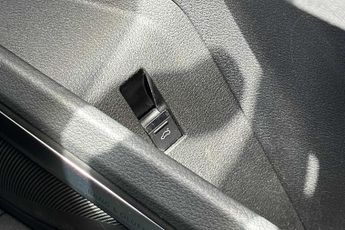 Audi E-Tron S
