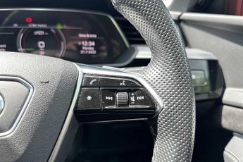 Audi E-Tron S