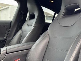Mercedes-Benz Cla AMG Line