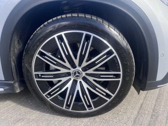 Mercedes-Benz EQE AMG Line