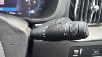 Volvo XC60 R DESIGN