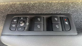 Volvo Xc40 R DESIGN