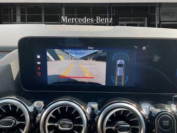 Mercedes-Benz EQA Sport Executive