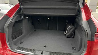 Jaguar F-PACE R-Dynamic HSE Black