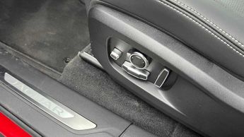 Jaguar F-PACE R-Dynamic HSE Black