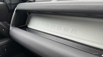 Land Rover Defender S
