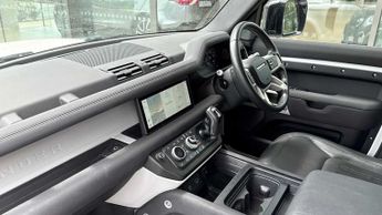 Land Rover Defender SE