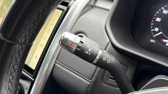 Land Rover Discovery R-Dynamic SE