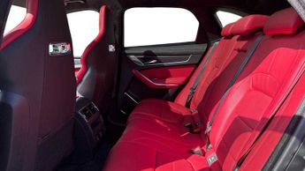 Jaguar F-PACE R-Dynamic HSE Black