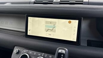 Land Rover Defender X-Dynamic SE