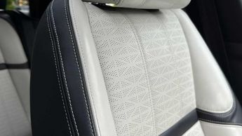 Land Rover Range Rover Velar R-Dynamic HSE