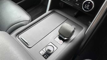 Land Rover Discovery Diesel SE Commercial
