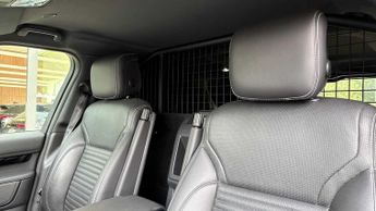 Land Rover Discovery Diesel SE Commercial