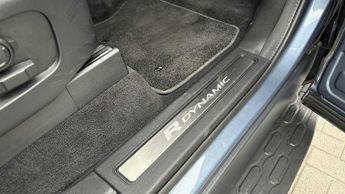 Land Rover Discovery R-Dynamic SE
