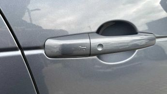 Land Rover Discovery R-Dynamic SE