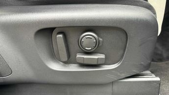 Land Rover Discovery R-Dynamic SE