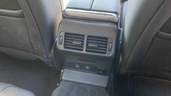 Land Rover Range Rover Velar Dynamic SE