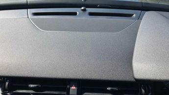 Land Rover Range Rover Velar Dynamic SE