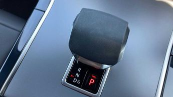 Land Rover Range Rover Velar Dynamic SE