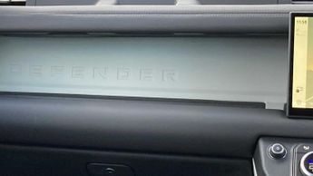 Land Rover Defender SE
