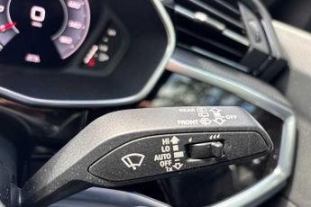 Audi Q3 Edition 1