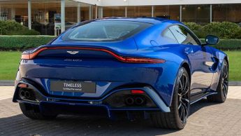 Aston Martin Vantage 