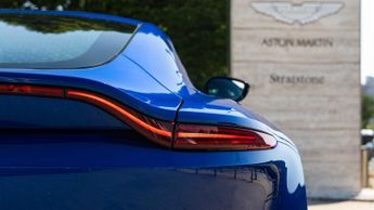 Aston Martin Vantage 
