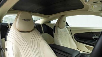 Aston Martin DB11 