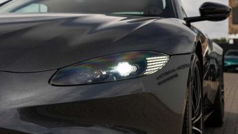 Aston Martin Vantage 