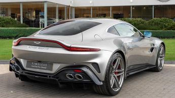 Aston Martin Vantage 
