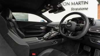 Aston Martin Vantage 