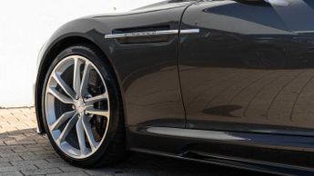 Aston Martin DBS Volante