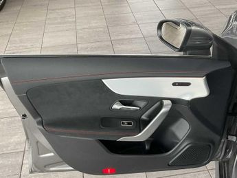 Mercedes-Benz Cla AMG Line