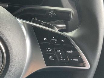 Mercedes-Benz EQA Sport Executive