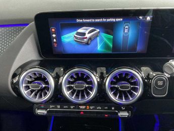 Mercedes-Benz EQA Sport Executive