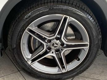 Mercedes-Benz GLA AMG Line