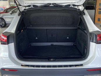 Mercedes-Benz GLA AMG Line