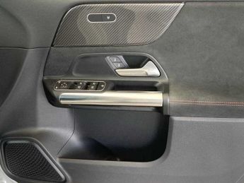 Mercedes-Benz GLA AMG Line