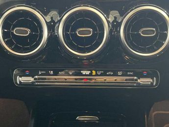 Mercedes-Benz GLA AMG Line