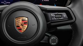 Porsche Macan Electric 