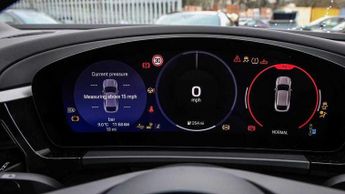 Porsche Macan Electric 