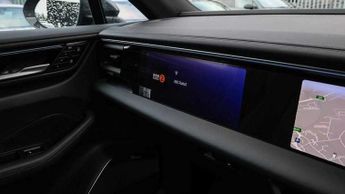 Porsche Macan Electric 